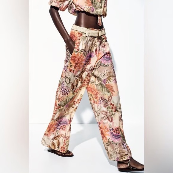 Zara Pants - Zara Floral Print Wide Leg Trousers - Size M